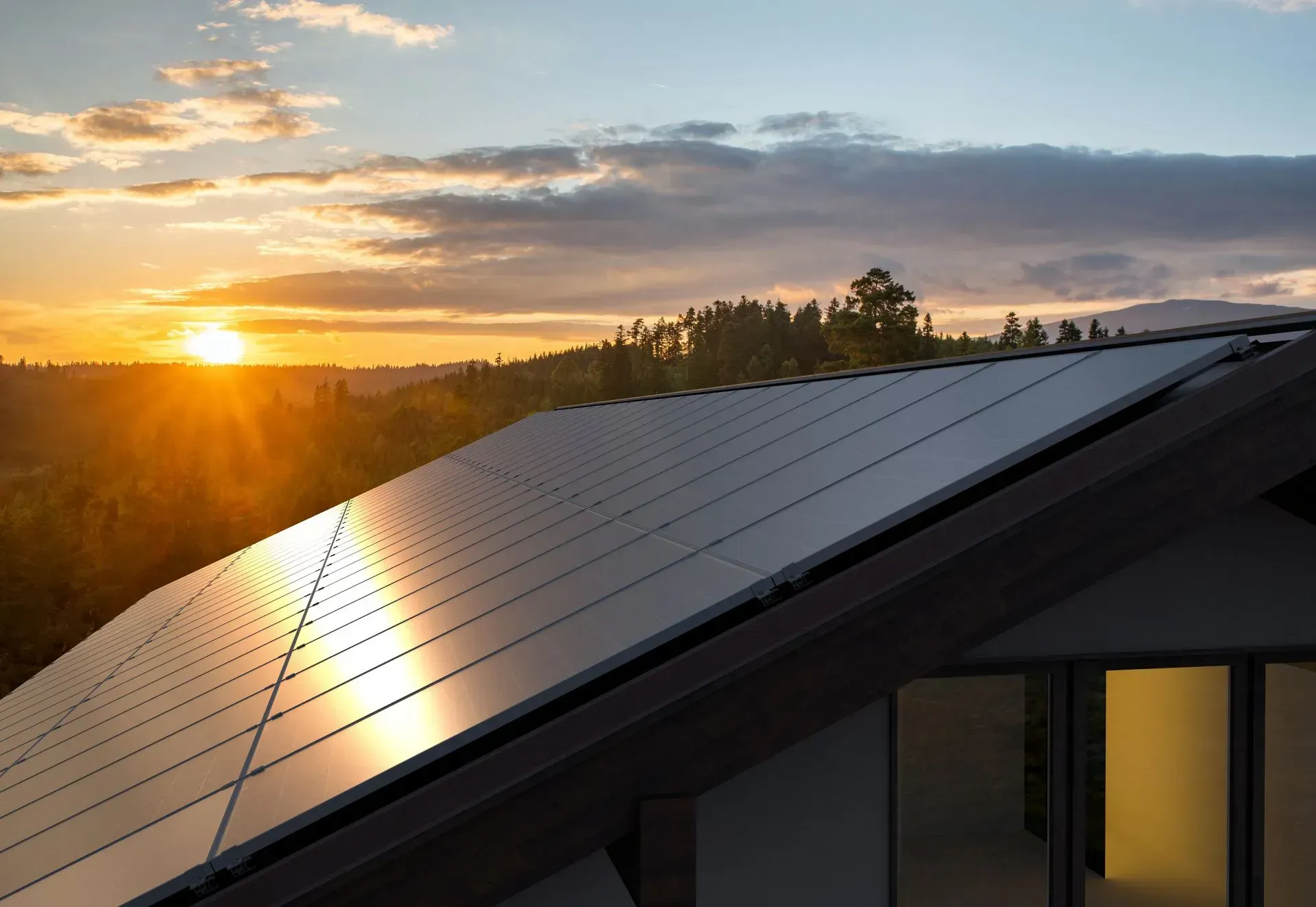 Residential (Grid-Tied & Hybrid)